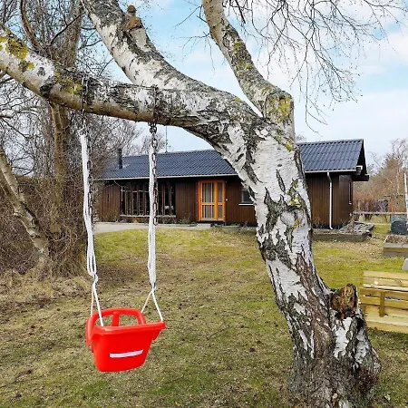 6 Person In L S Holiday home *