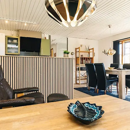 6 Person In Vakantiehuis Laeso